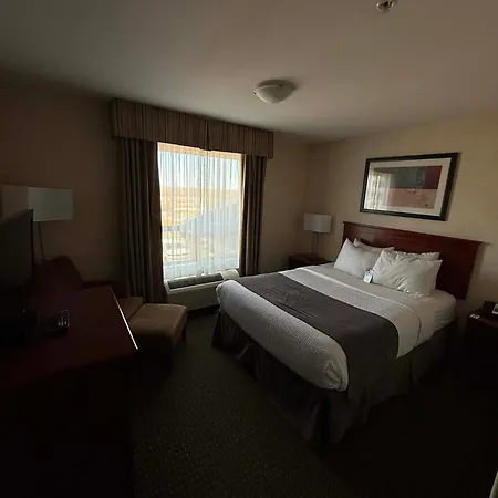 Lakeview Inns & Suites - Slave Lake-2