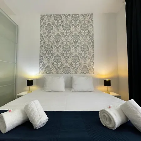 Corvin Center Suites-2