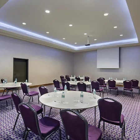 Hampton By Hilton Istanbul Kayasehir-3