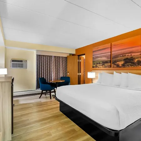 Days Inn By Wyndham Minot-3