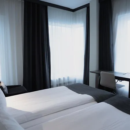 Quality Hotel View-3
