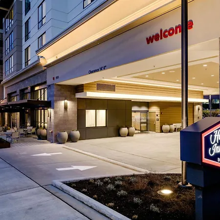 Hampton Inn & Suites By Hilton Seattle/Northgate-2