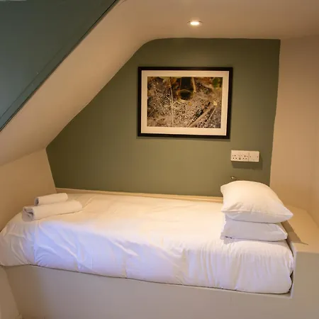 The Woolpack Hotel-2
