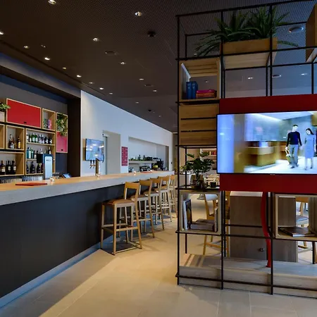 Intercityhotel Herford-2