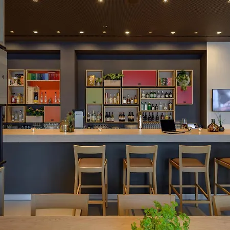Intercityhotel Herford-2