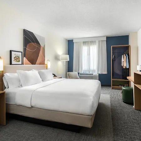 Spark By Hilton Grand Rapids-2