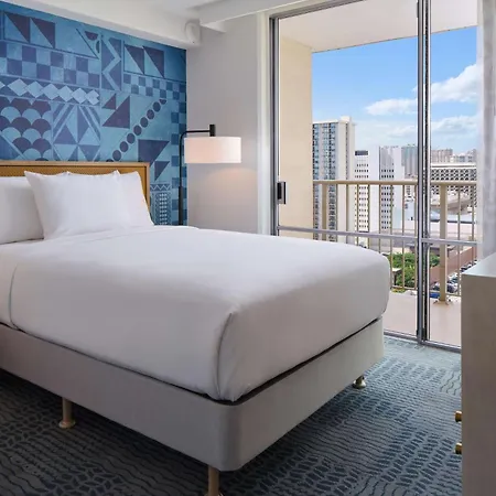 Outrigger Waikiki Paradise Hotel-3