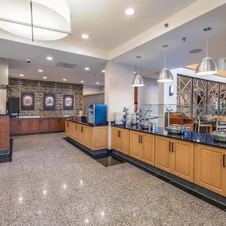Drury Inn & Suites St. Louis Airport-2