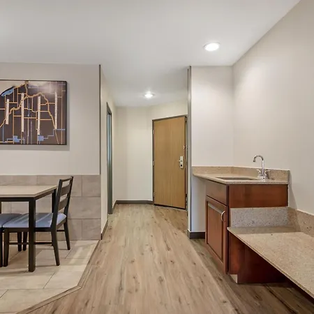 Best Western Plus Meridian-2