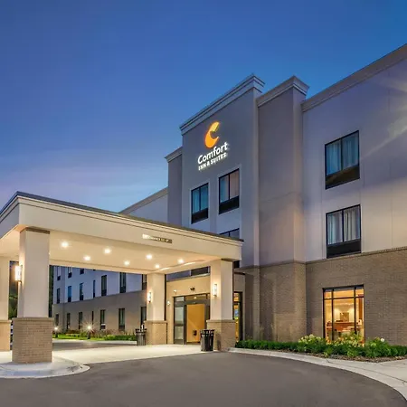 Comfort Inn & Suites Clarkston Pine Knob Area-3