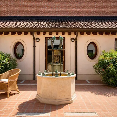 Boutique Rooms 3 0-3