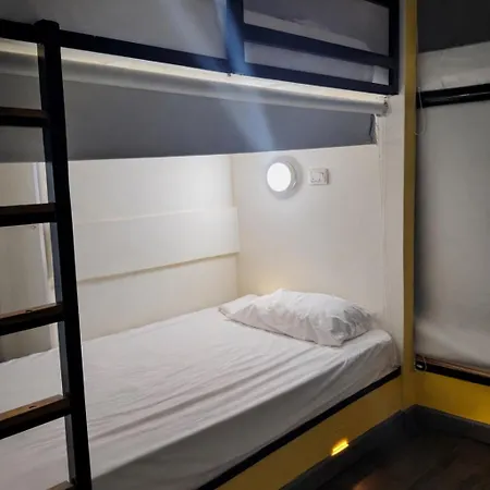 Seven Nights Hostel Cartagena-3