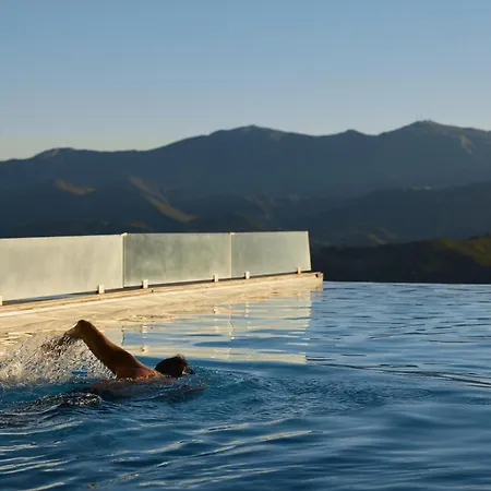 Aura Relais-2