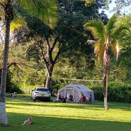 HOSTERIA y Camping PIEDRAS VERDES-3