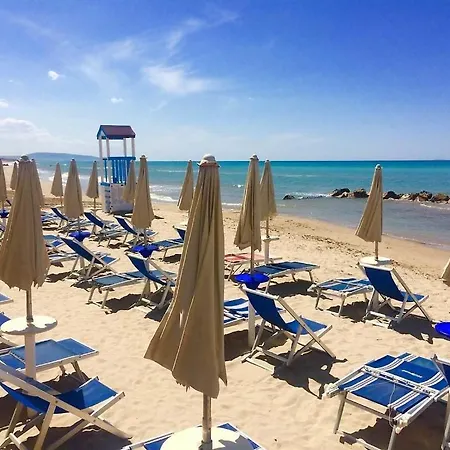 Vela Club Hotel & Appartamenti-3
