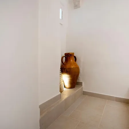Dimora Giulia Luxury Suite And Room-2
