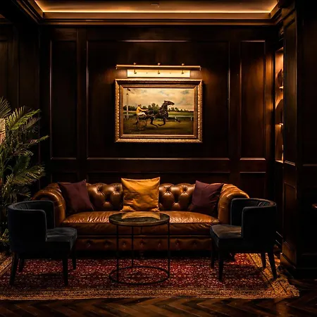 Whisky Hotel-2