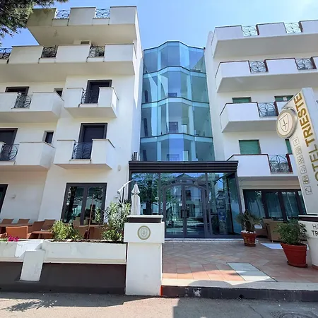 Hotel Trieste RICCIONE-3