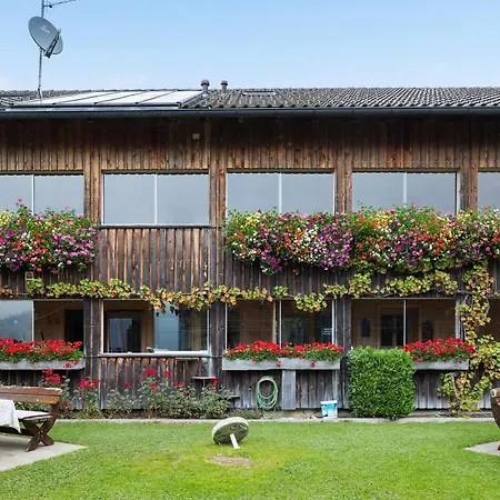 Haus Vögel-3