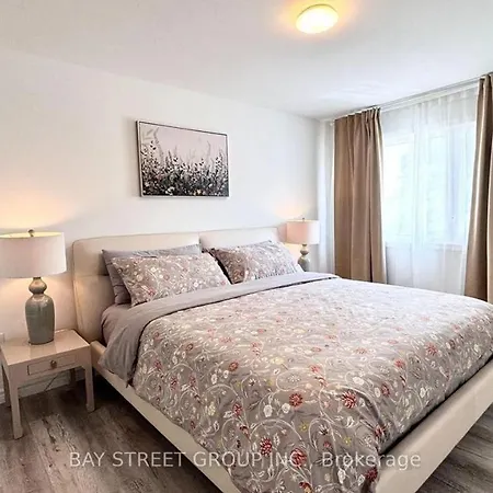 Bentley Commons Fallsview - Luxury 4 Bedroom 4 Bath Townhouse-3