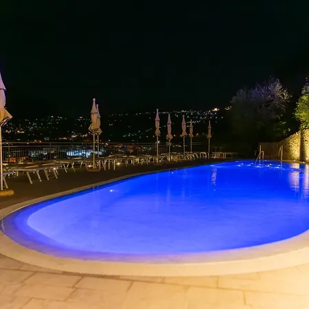 Hotel Cristina-3