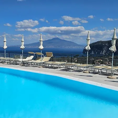 Hotel Cristina-3