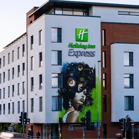 Holiday Inn Express Cheltenham Town Centre By Ihg-2