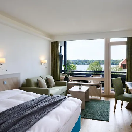 Hotel Schloss Berg-2