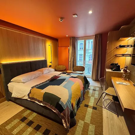 Hotel Alpina Luzern-3