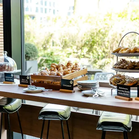 Motel One Hamburg-Alster-2