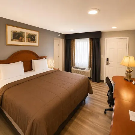 Ozark Inn & Suites-2