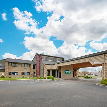 Quality Inn & Suites Goshen-2