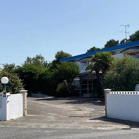 Hotel Du Porge-3