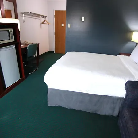 Colonial Inn-3