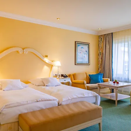 Relais & Chateaux Hotel Schwarzmatt-2