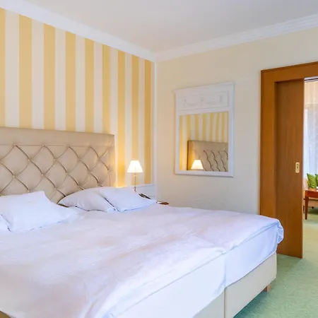 Relais&Châteaux Hotel Schwarzmatt-3