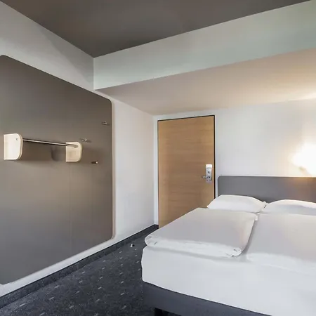 B&B Hotel Rostock-Broderstorf-3
