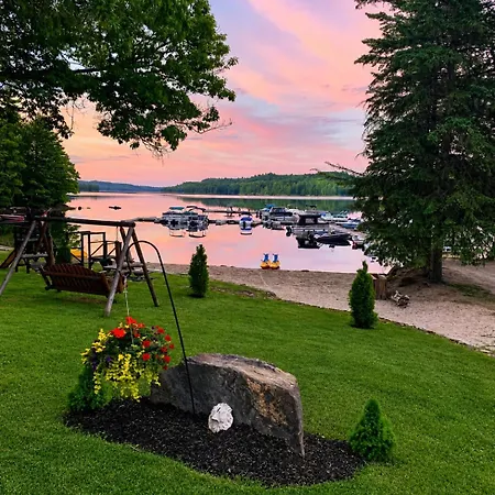 Little Hawk Resort & Marina-2