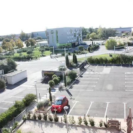 Ibis Budget Porte de Camargue-2