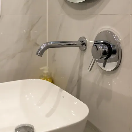 Wilde Rose Hotel-2
