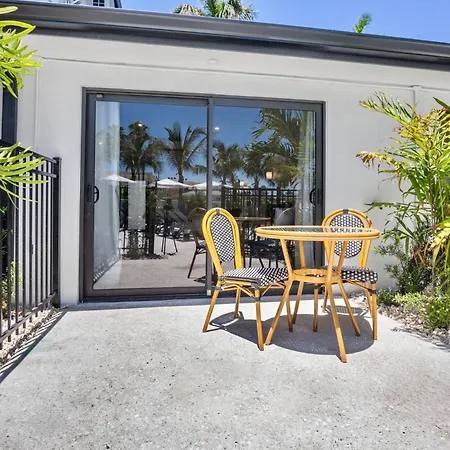 Tropic Isle At Anna Maria Island Inn-2