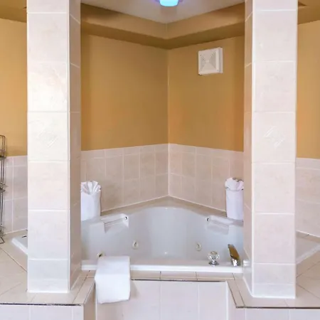 Econo Lodge Inn & Suites-2