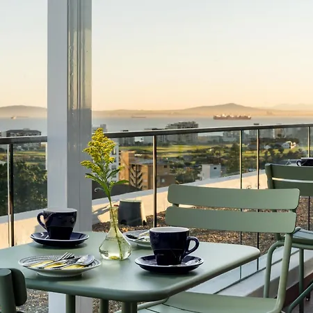 Home Suite Hotels Sea Point-3