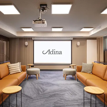 Adina Apartment Hotel Dusseldorf-3