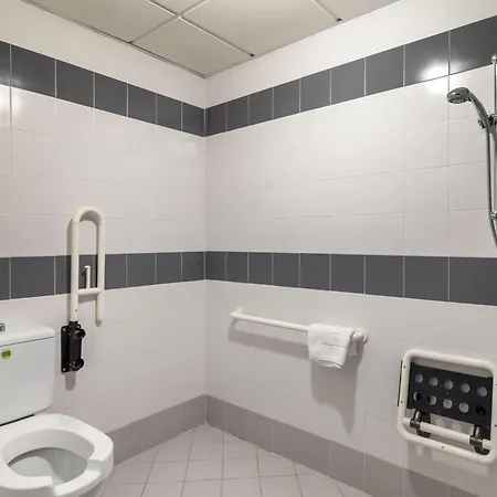 B&B Hotel Cuneo Cristal-3