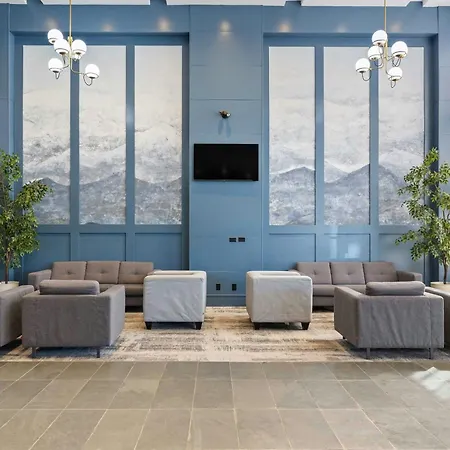 Sandman Hotel & Suites Calgary West-2