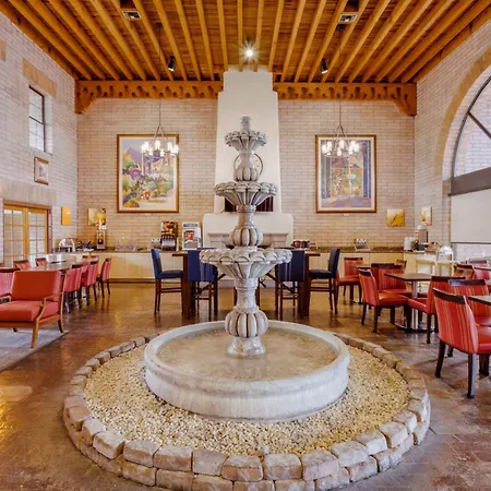 Comfort Suites Tucson Near Sabino Canyon-3