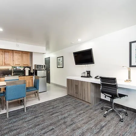 Oyster Bay Inn & Suites-2
