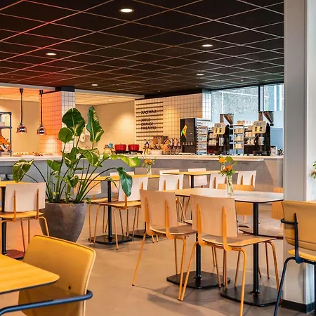 Ibis Budget Amsterdam Airport-3