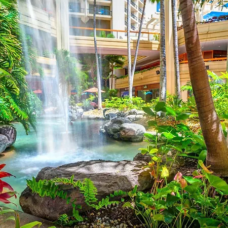 Hyatt Regency Waikiki Beach Resort & Spa-2